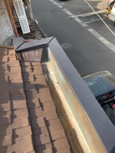 滋賀県草津市にて雨漏り修理　パラペットの笠木交換　完工