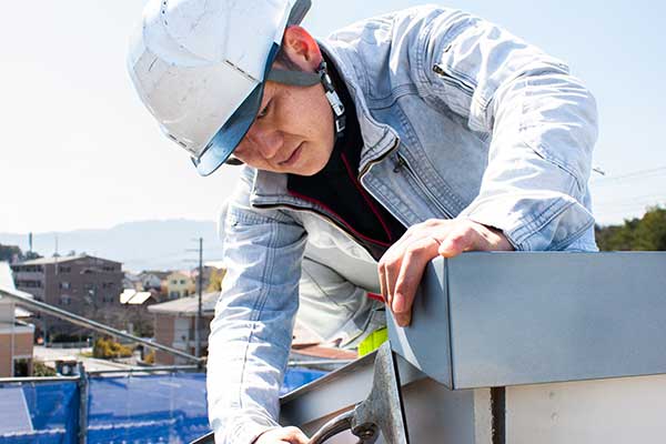 適正な価格と一級建築板金技能士による高品質な施工