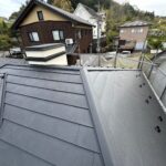 滋賀県野洲市にて屋根修理〈築25年スレート屋根からスーパーガルテクトへのカバー工法〉 施工後