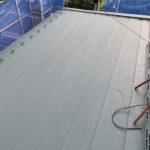 滋賀県草津市にて行った屋根修理〈築30年戸建てのカバー工事〉