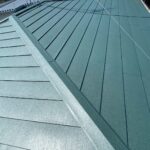 屋根のカバー工法でコスト削減！葺き替えより安くできる理由とは