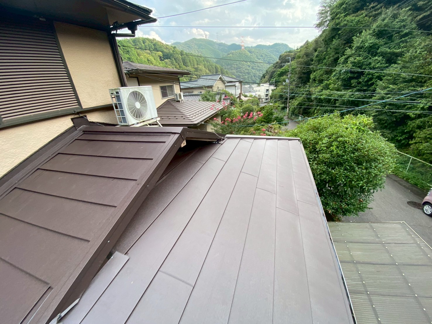 滋賀県大津市にて雨漏り修理・屋根修理〈スーパーガルテクトへのカバー工法〉 施工後