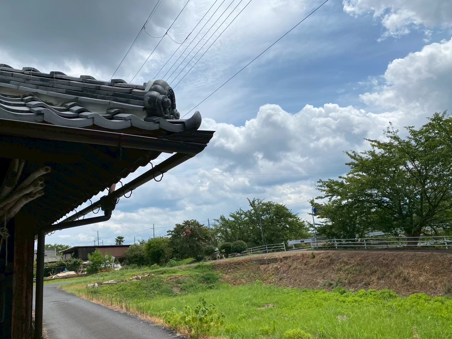 滋賀県大津市にて雨樋修理〈車の事故による雨樋の破損〉 施工後
