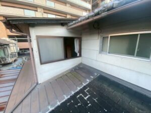 大津市にて雨漏り修理〈リフォーム伴う屋根・外壁の改修工事〉 施工前