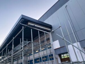 草津市にて鼻隠し・雨樋交換工事 施工後